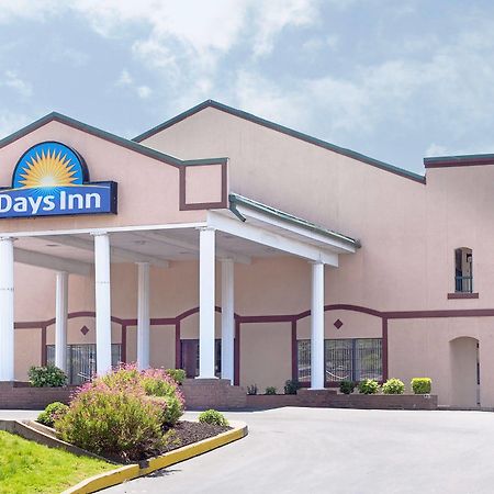 Days Inn By Wyndham Lexington Bagian luar foto