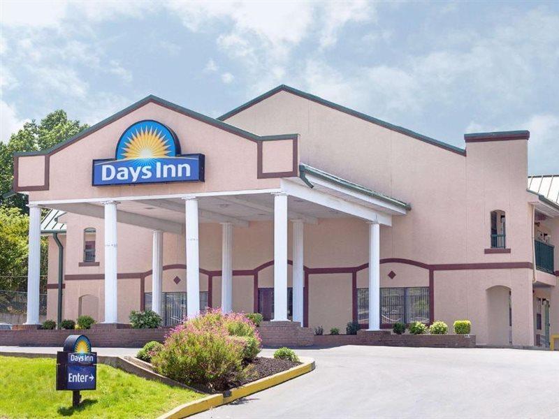 Days Inn By Wyndham Lexington Bagian luar foto